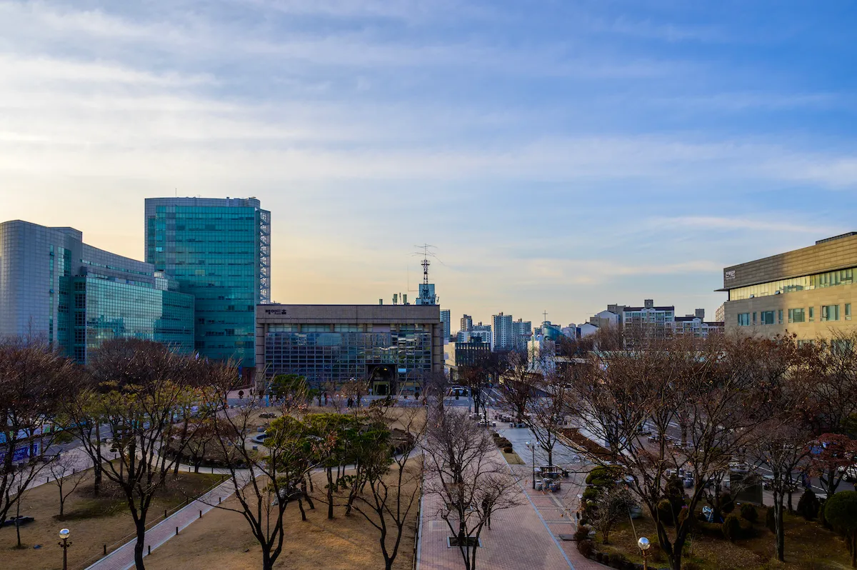 종강 다음 날의 학교